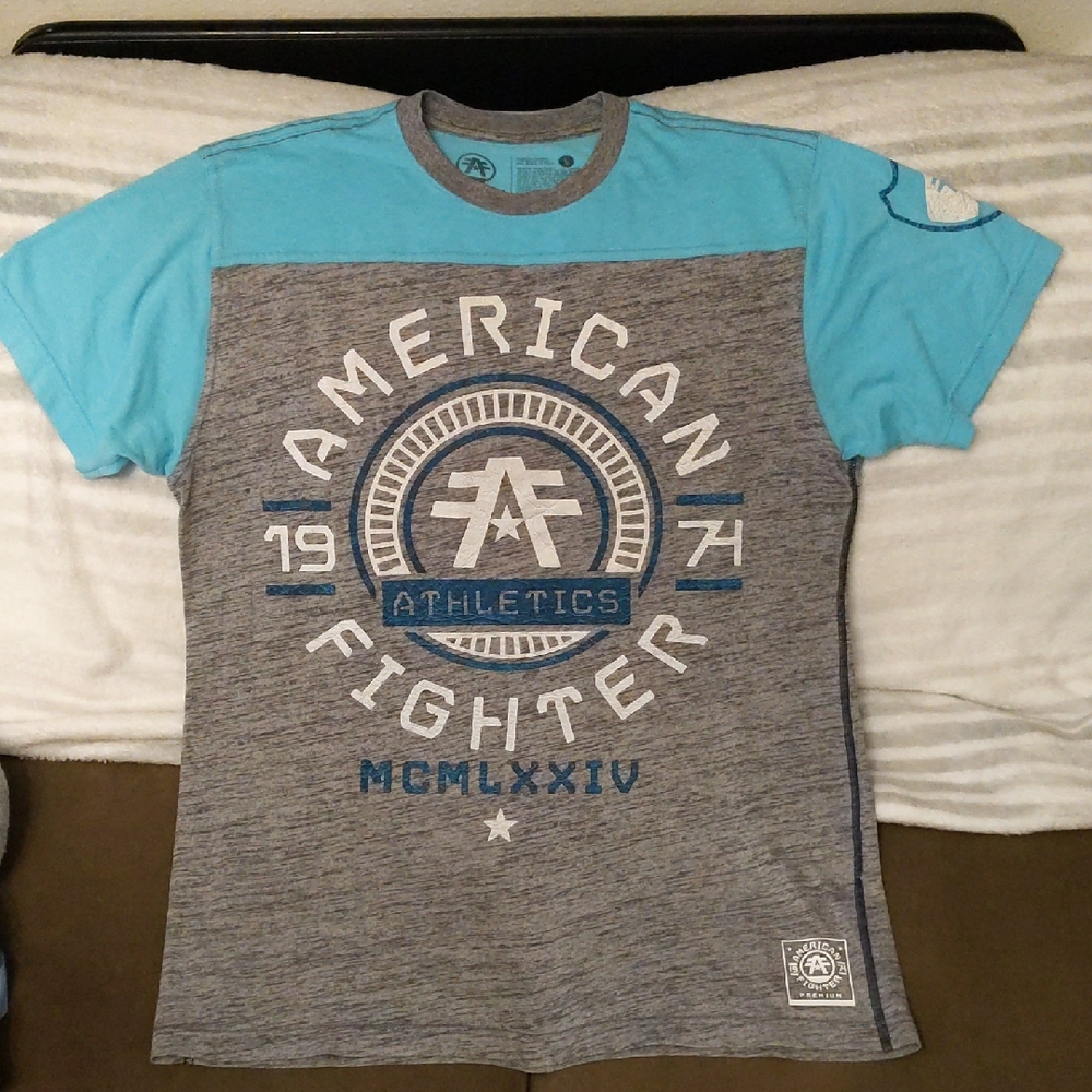 American Fighter Men's Gray and Blue Graphic T-Shirt